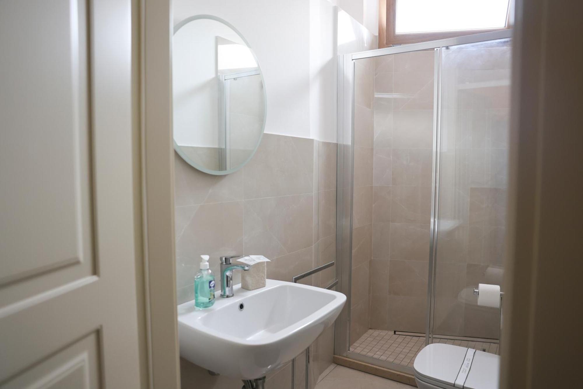 Blancohouse - Berto Luxury Rimini Centro Storico Apartment Bagian luar foto