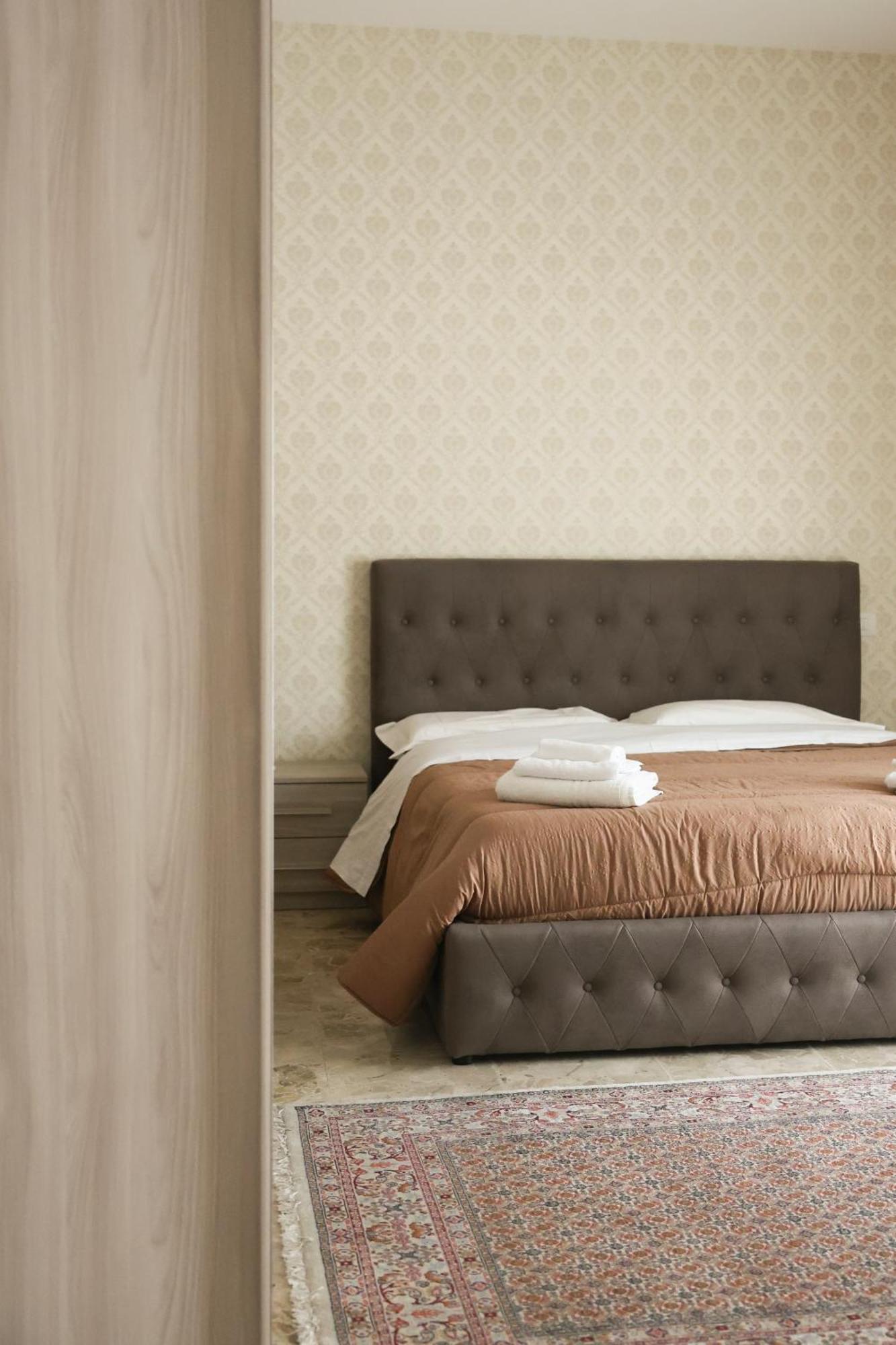 Blancohouse - Berto Luxury Rimini Centro Storico Apartment Bagian luar foto